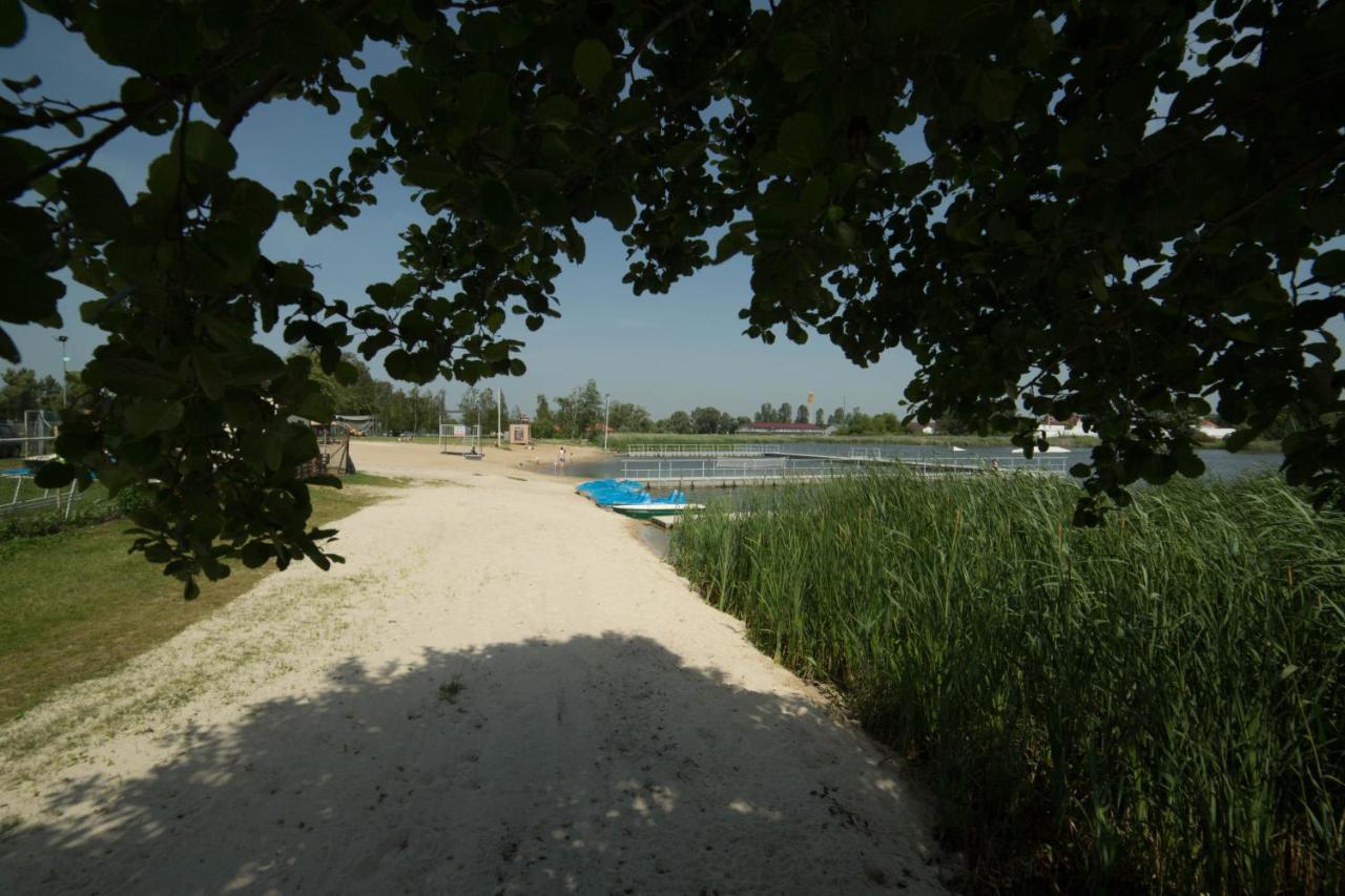 Camping Oaza Blonie Kornik Domki Standard - 3 Pokoje Εξωτερικό φωτογραφία